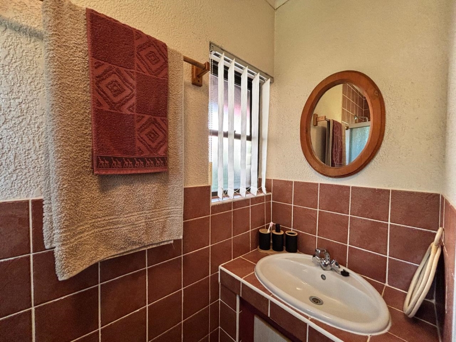 5 Bedroom Property for Sale in Heilige Akker North West
